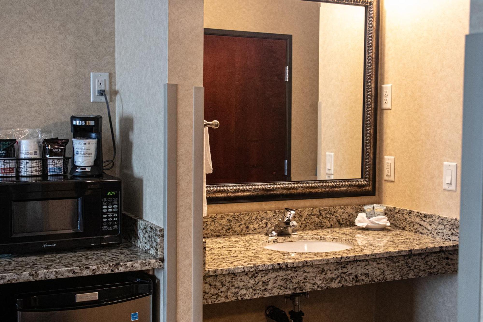Best Western University Inn And Suites Forest Grove Eksteriør bilde